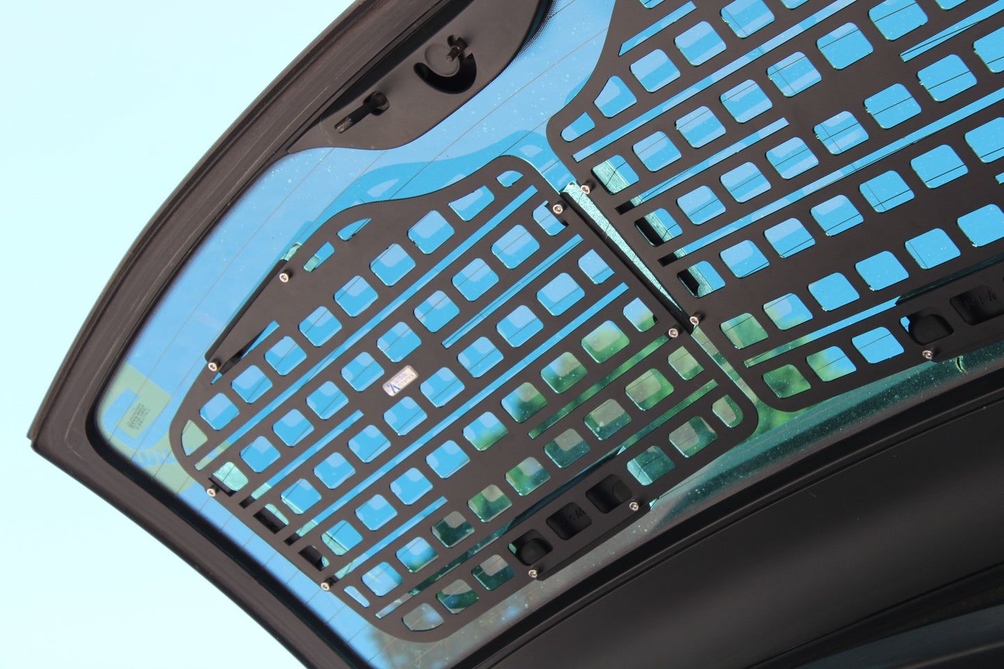Touraeg (7L) Hatch Rack